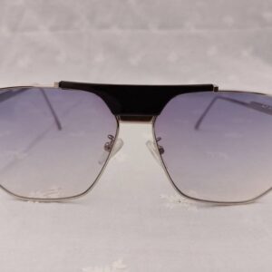 Lightweight metal frame glasses for professional men in Pakistan