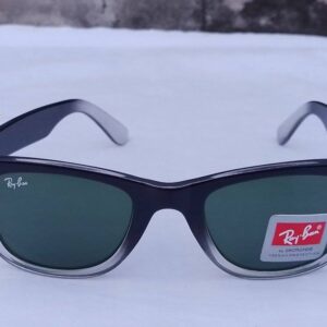 Polarized UV sunglasses for men with stylish black frame
