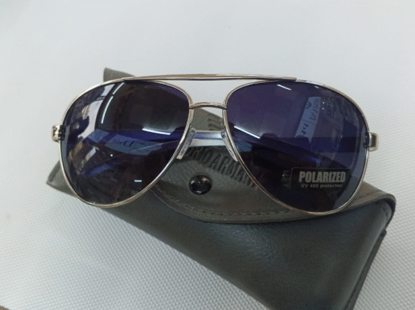 • Roarman Polarized Aviator Sunglasses for Men with UV400 Protection
