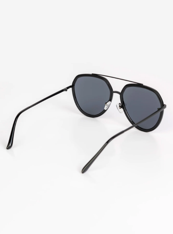 Hexagonal Double Bridge Sunglasses for Men - Black Frame & Lenses - Image 4