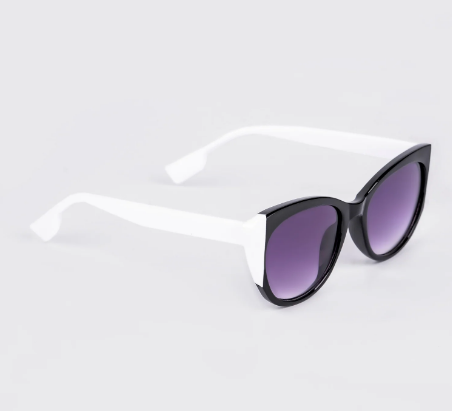 Stylish Butterfly Sunglasses with Purple Gradient Lenses for women - Image 2